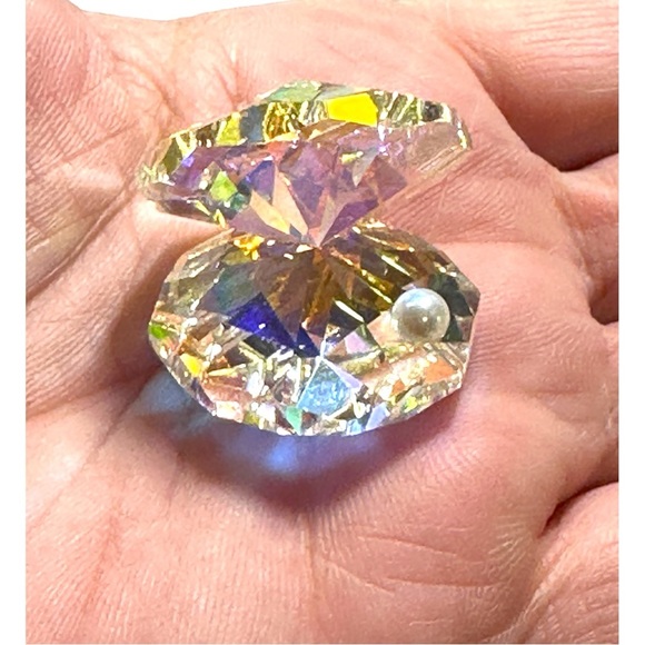 Set of 3 Miniature Crystal Figurines on Display Mirror Plate - Picture 8 of 15